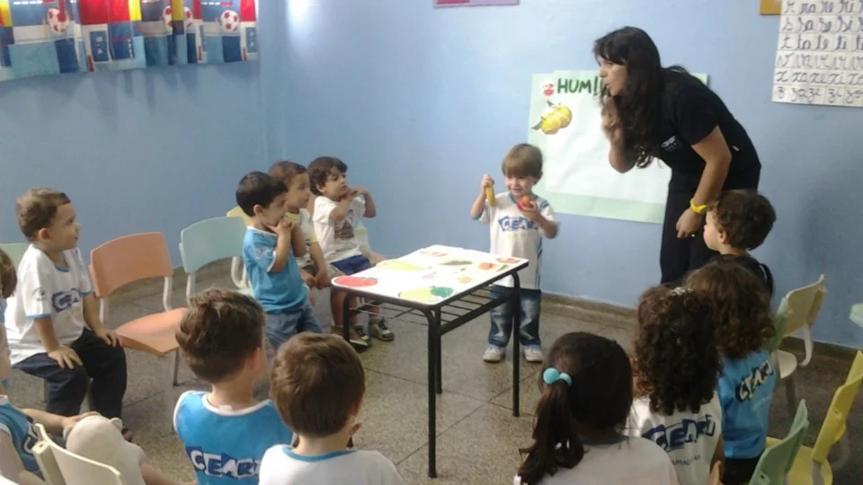 Alimentação saudável - Jardim I - Professora Cladir