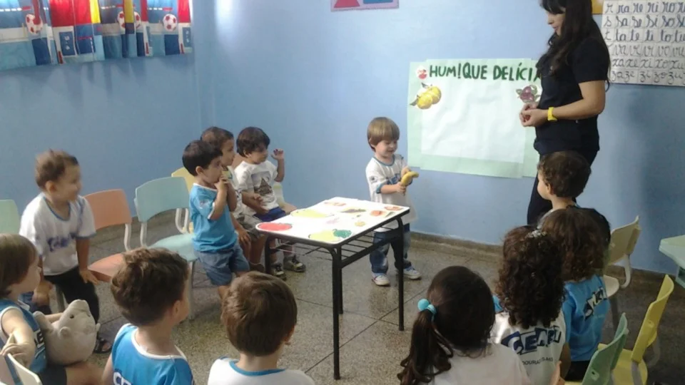 Alimentação saudável - Jardim I - Professora Cladir