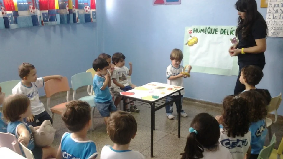 Alimentação saudável - Jardim I - Professora Cladir