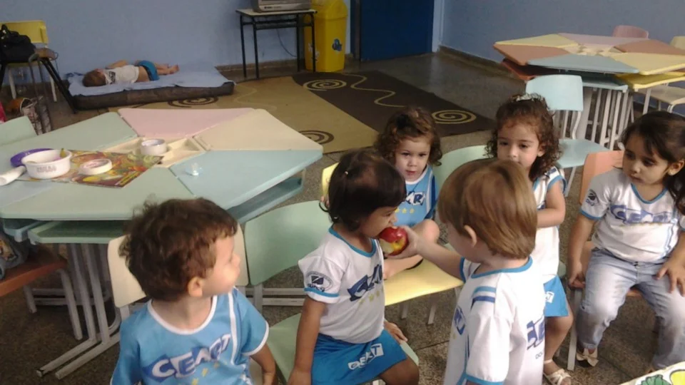 Alimentação saudável - Jardim I - Professora Cladir