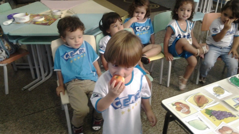 Alimentação saudável - Jardim I - Professora Cladir