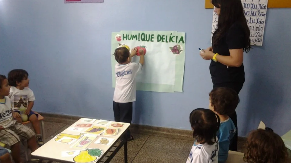 Alimentação saudável - Jardim I - Professora Cladir