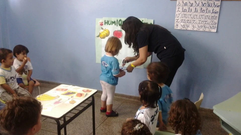 Alimentação saudável - Jardim I - Professora Cladir