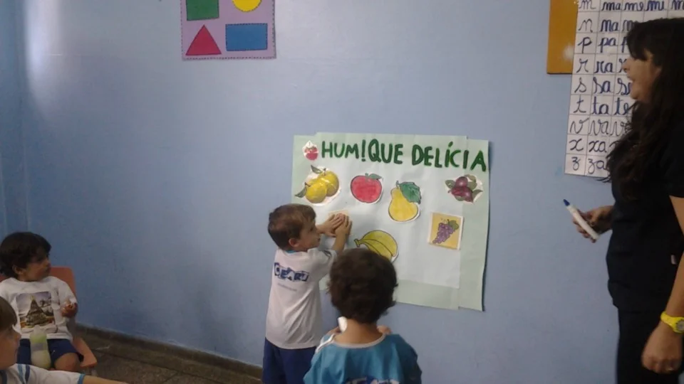 Alimentação saudável - Jardim I - Professora Cladir