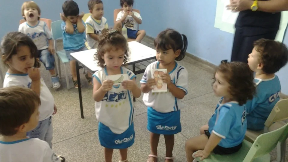 Alimentação saudável - Jardim I - Professora Cladir