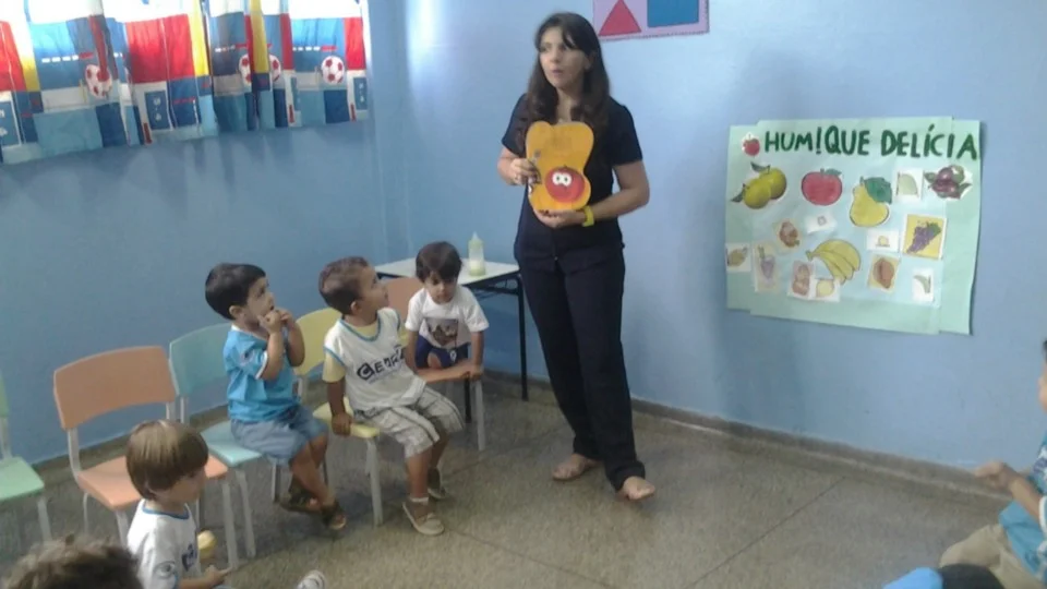 Alimentação saudável - Jardim I - Professora Cladir