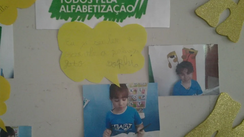 Mural - "Alfabetização" - Profª Catia Mural - "Alfabetização" - Profª Catia