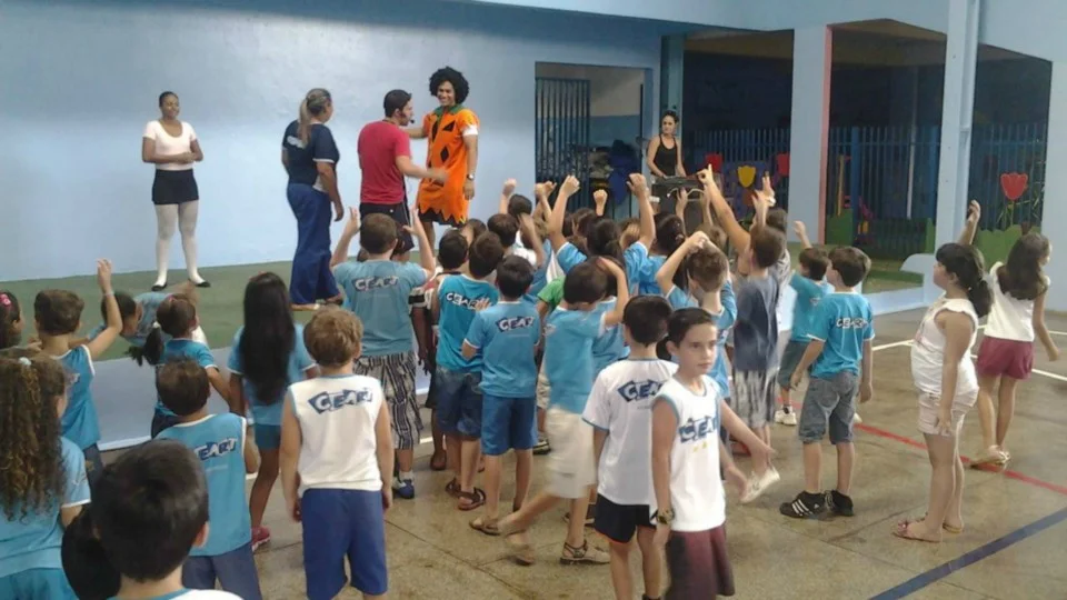 PRIMEIRA SEMANA DE AULA - ESCOLA EM MOVIMENTO...