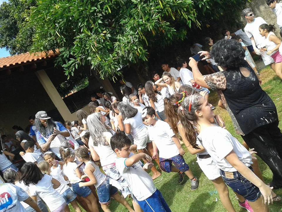 Happy Holi - "FESTA DAS CORES"