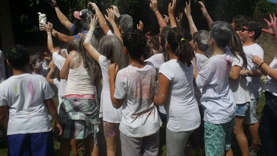 Happy Holi - "FESTA DAS CORES"