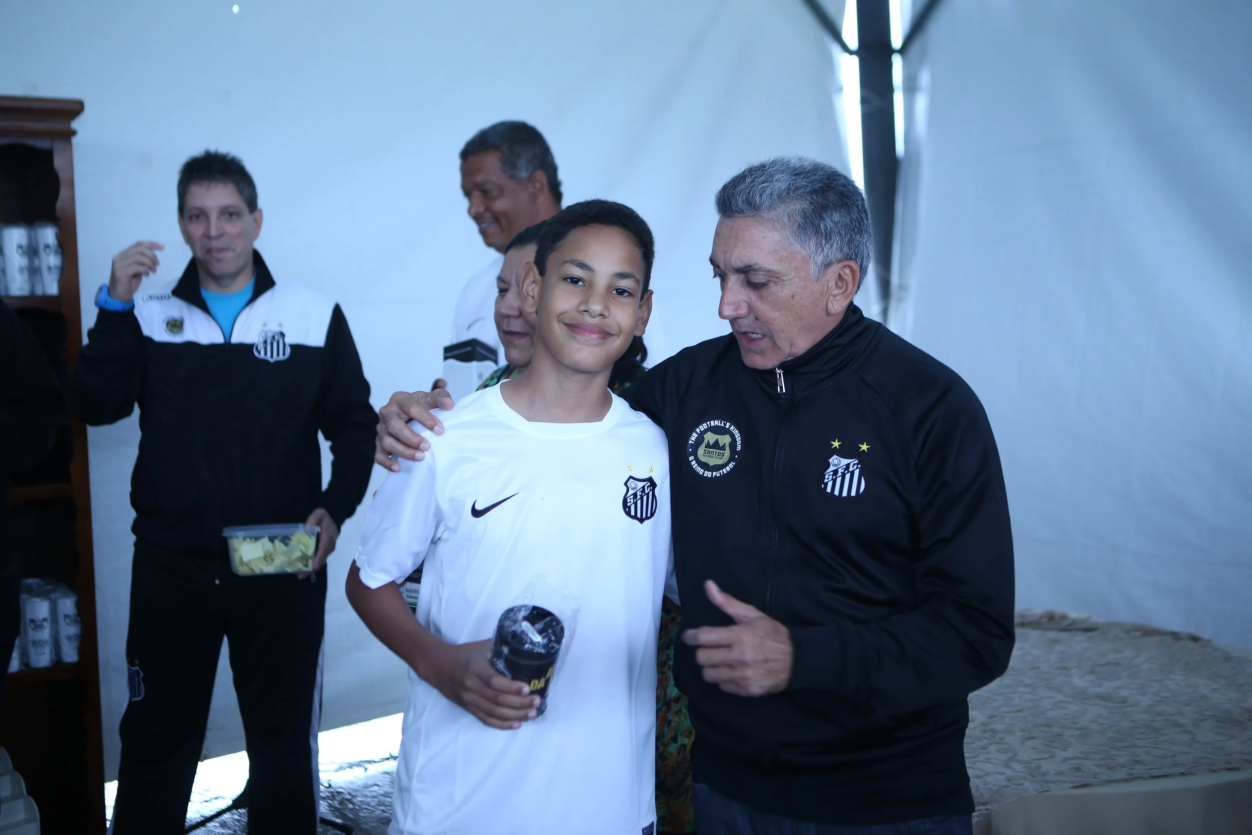 Escolinha Santos Meninos da Vila CEART- Peneirada Escolinha Santos Meninos da Vila CEART- Peneirada