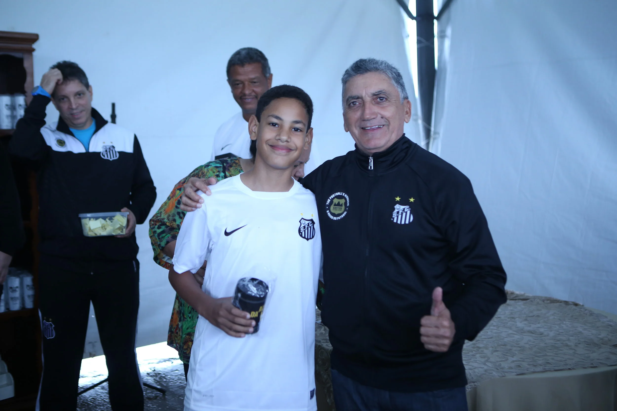 Escolinha Santos Meninos da Vila CEART- Peneirada Escolinha Santos Meninos da Vila CEART- Peneirada