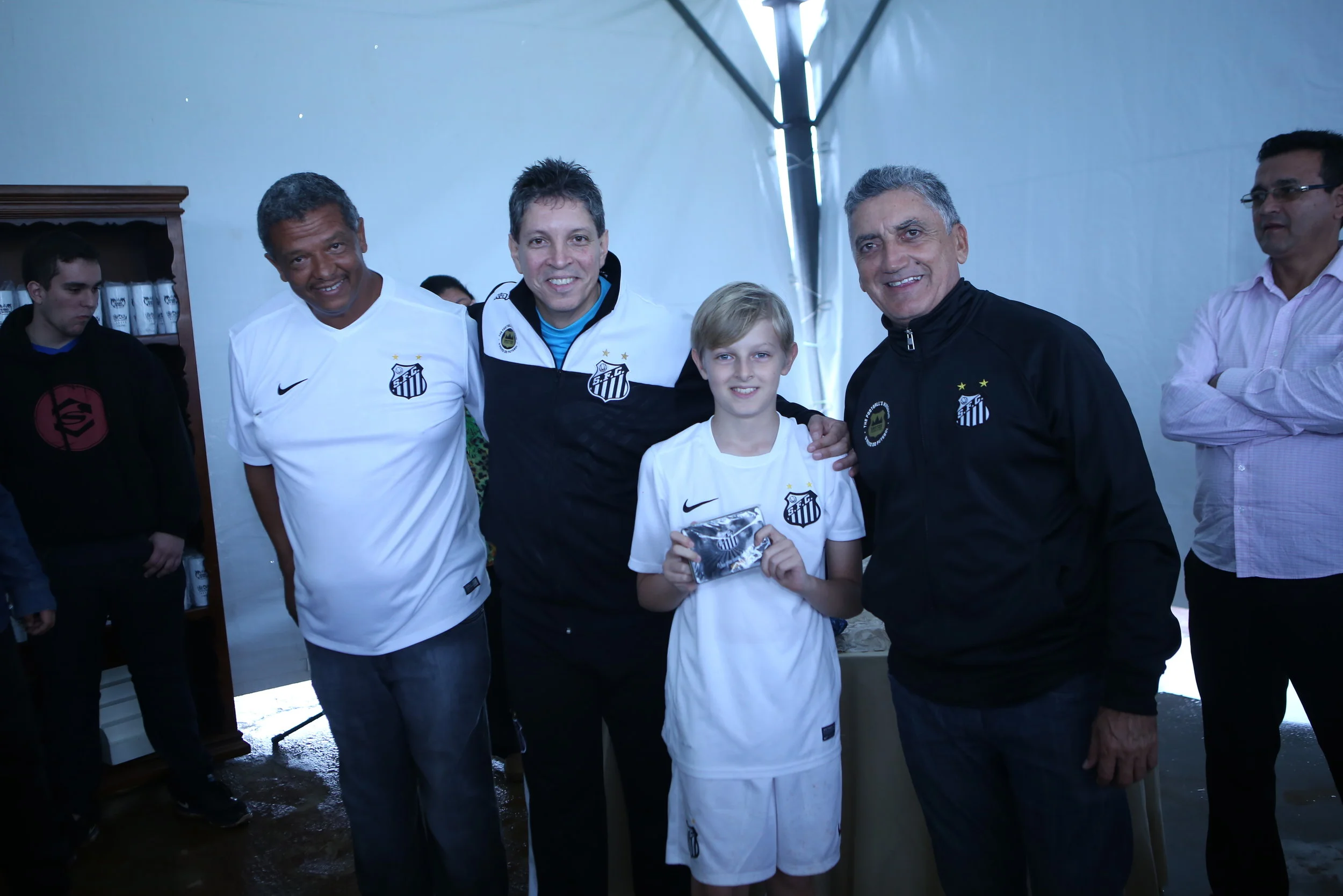 Escolinha Santos Meninos da Vila CEART- Peneirada Escolinha Santos Meninos da Vila CEART- Peneirada