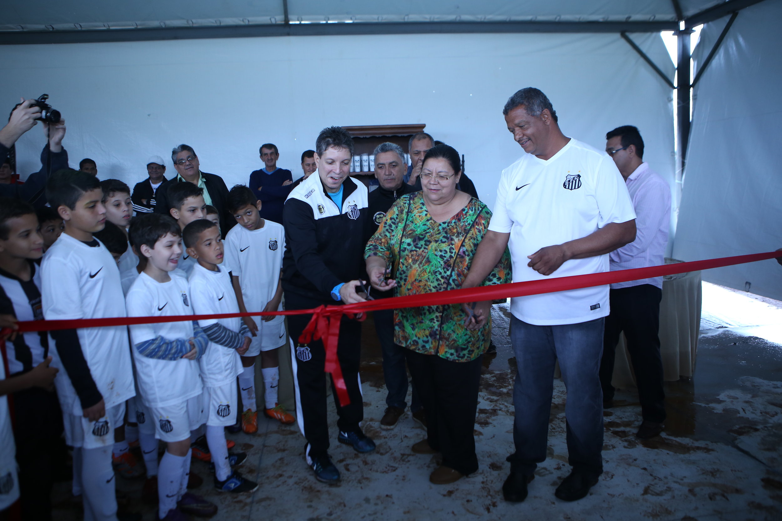 Escolinha Santos Meninos da Vila CEART- Peneirada Escolinha Santos Meninos da Vila CEART- Peneirada