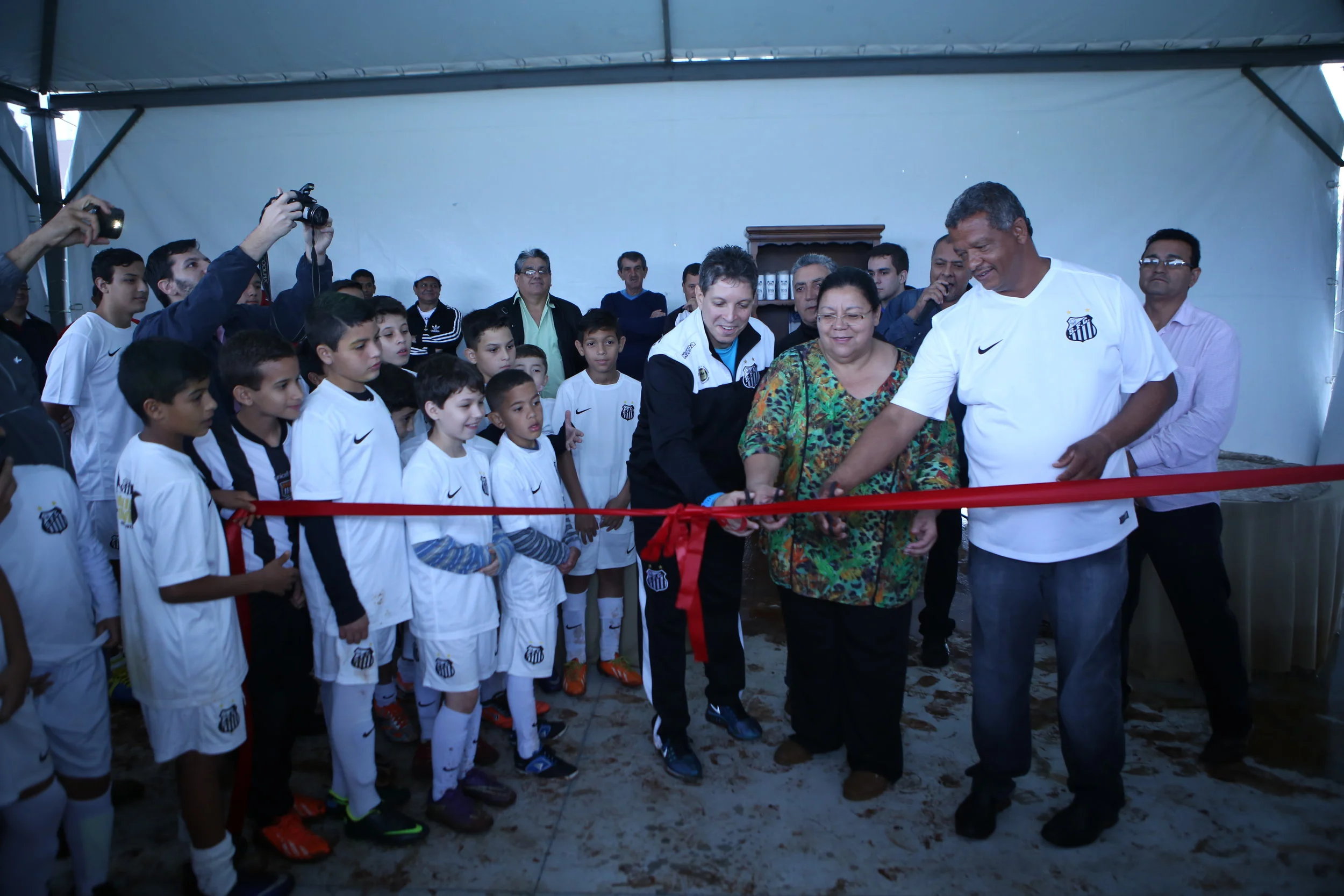 Escolinha Santos Meninos da Vila CEART- Peneirada Escolinha Santos Meninos da Vila CEART- Peneirada
