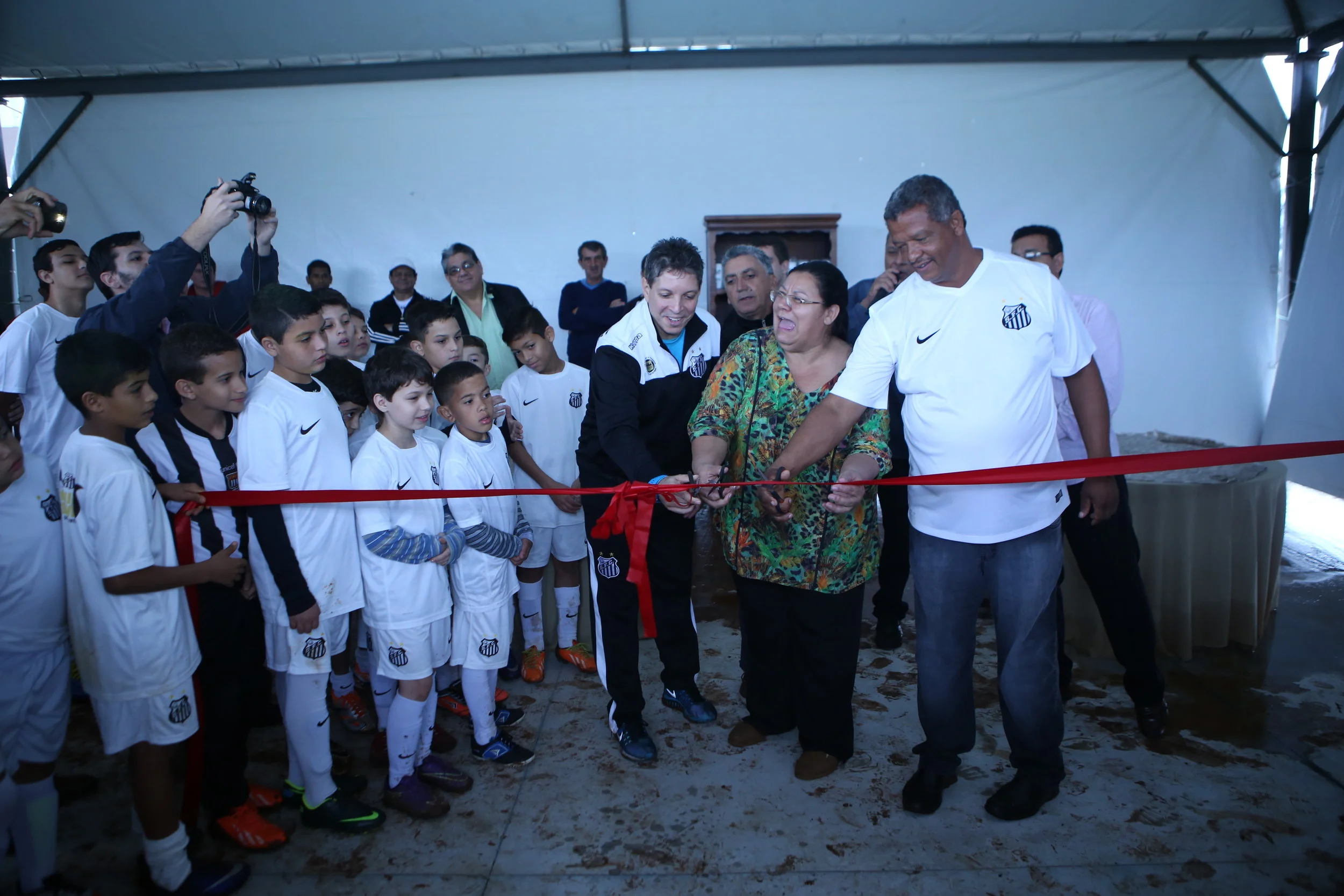 Escolinha Santos Meninos da Vila CEART- Peneirada Escolinha Santos Meninos da Vila CEART- Peneirada