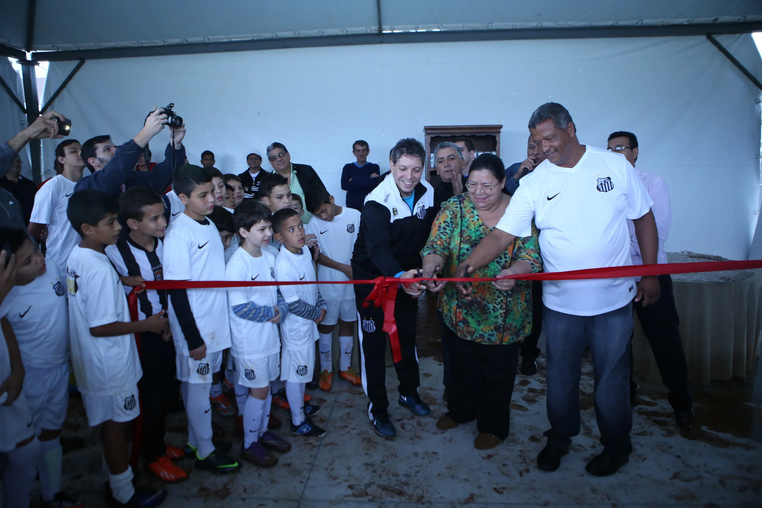 Escolinha Santos Meninos da Vila CEART- Peneirada Escolinha Santos Meninos da Vila CEART- Peneirada