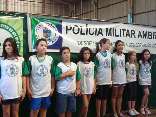 Polícia Militar Ambiental vai à Escola