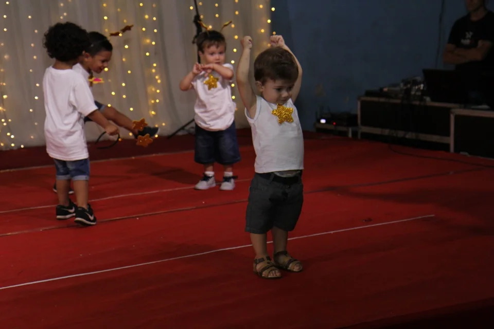 Cantada de Natal - 2018- Balé e turma Profª Regina