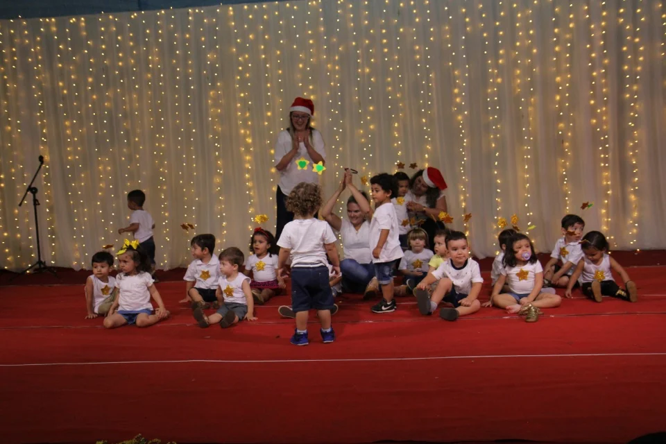 Cantada de Natal - 2018- Balé e turma Profª Regina