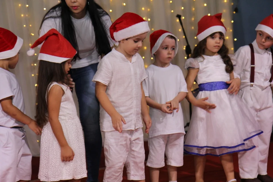 Cantata - 2018 - Pré Profªs Cladir, Dineiva e Evelin