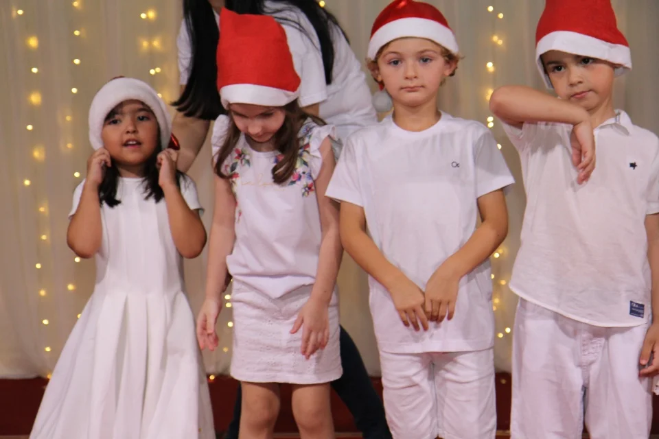 Cantata - 2018 - Pré Profªs Cladir, Dineiva e Evelin