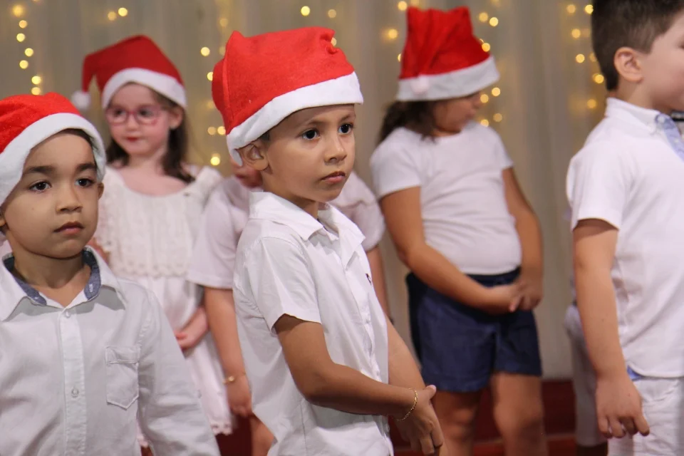 Cantata - 2018 - Pré Profªs Cladir, Dineiva e Evelin