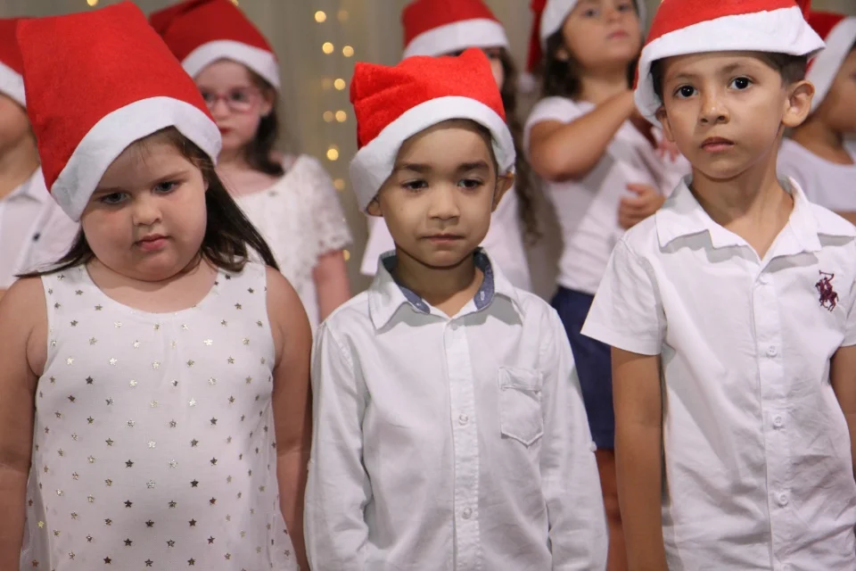 Cantata - 2018 - Pré Profªs Cladir, Dineiva e Evelin