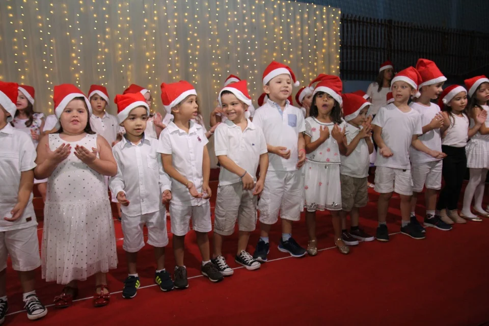 Cantata - 2018 - Pré Profªs Cladir, Dineiva e Evelin