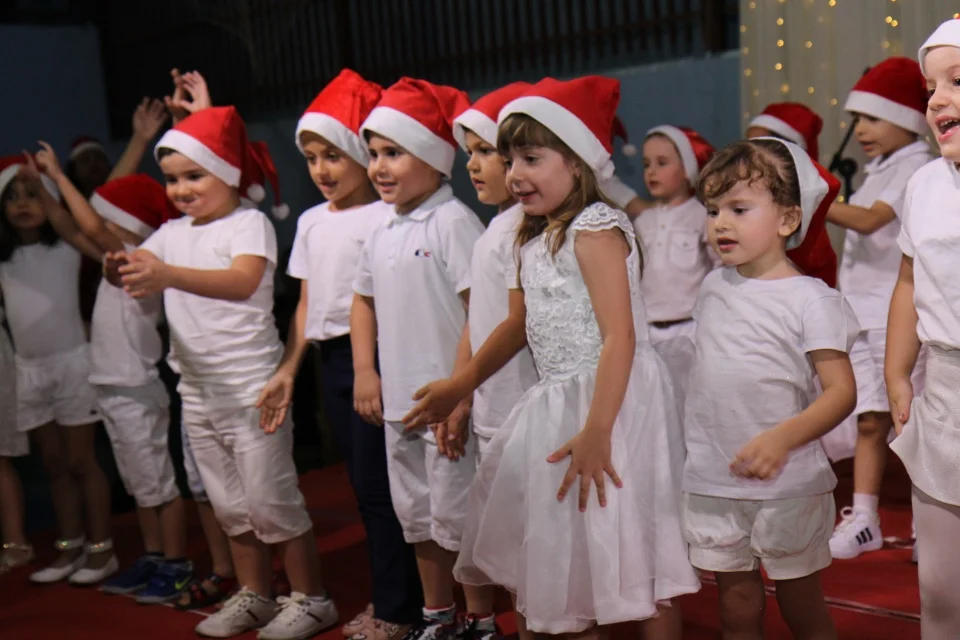 Cantata - 2018 - Pré Profªs Cladir, Dineiva e Evelin