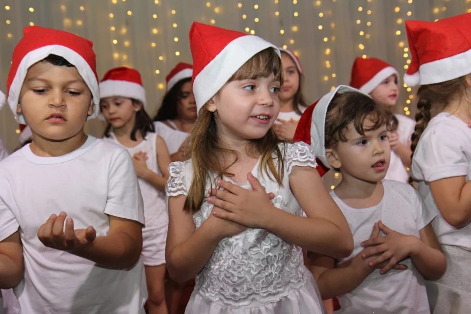 Cantata - 2018 - Pré Profªs Cladir, Dineiva e Evelin