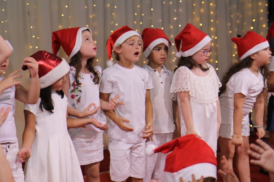 Cantata - 2018 - Pré Profªs Cladir, Dineiva e Evelin
