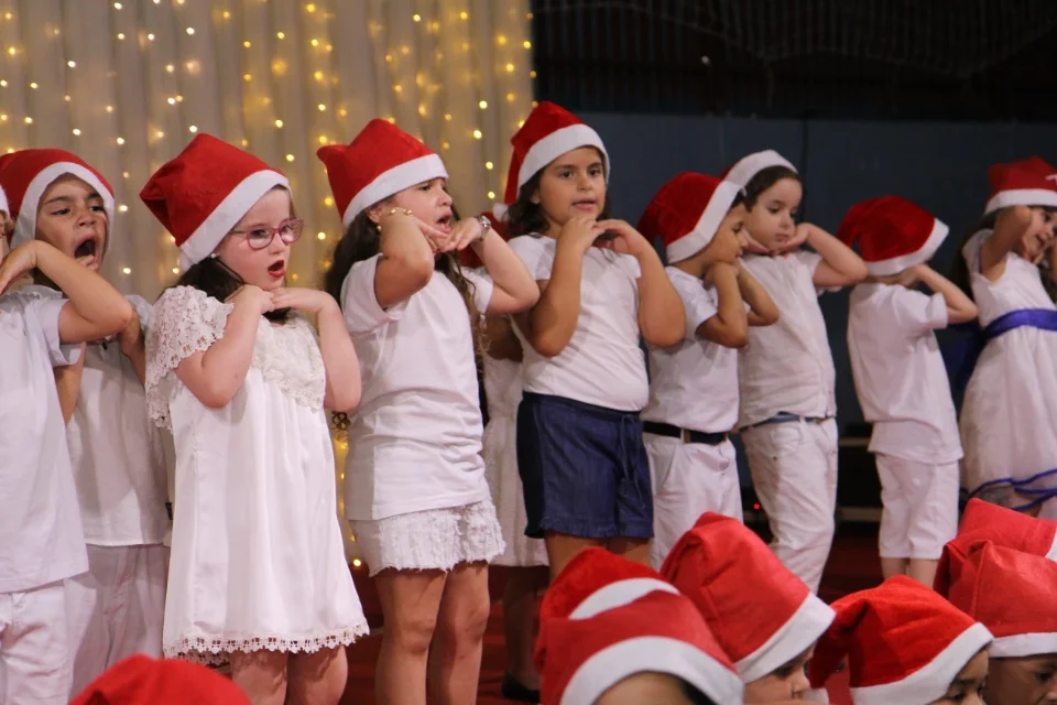 Cantata - 2018 - Pré Profªs Cladir, Dineiva e Evelin