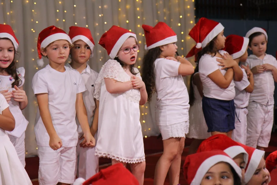 Cantata - 2018 - Pré Profªs Cladir, Dineiva e Evelin