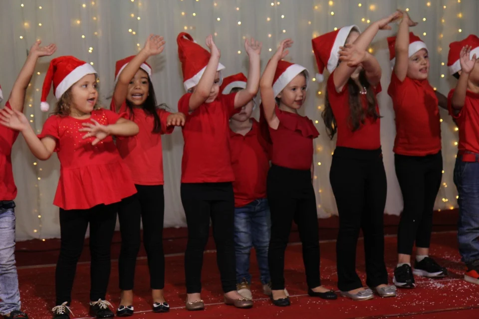 Cantata - 2018 - Profªs Maria Lígia e Sabrina