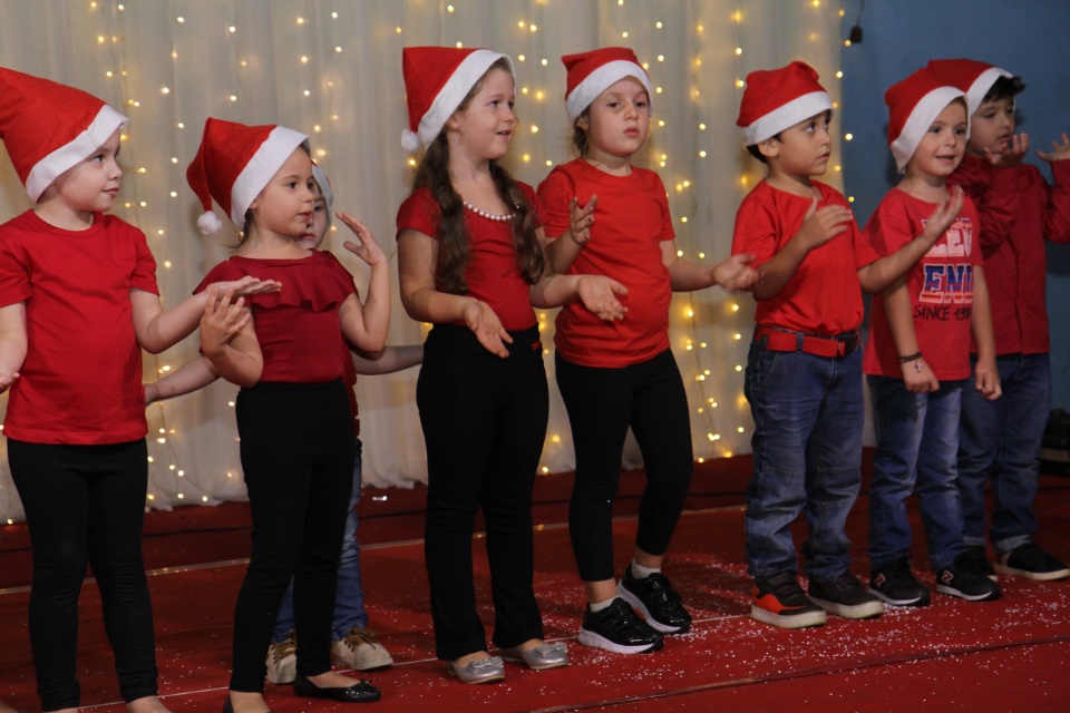 Cantata - 2018 - Profªs Maria Lígia e Sabrina