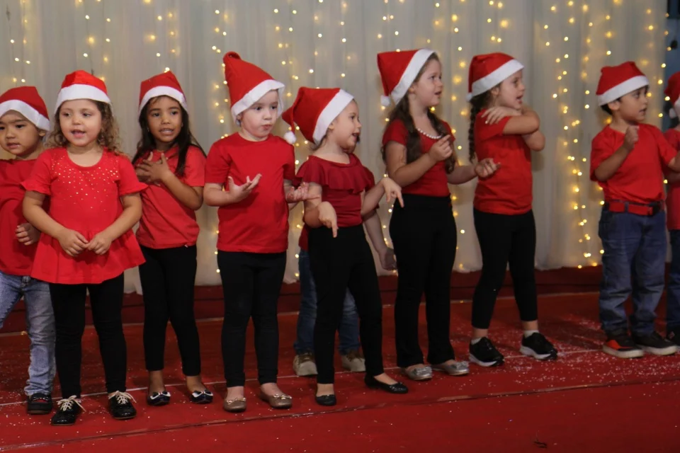 Cantata - 2018 - Profªs Maria Lígia e Sabrina
