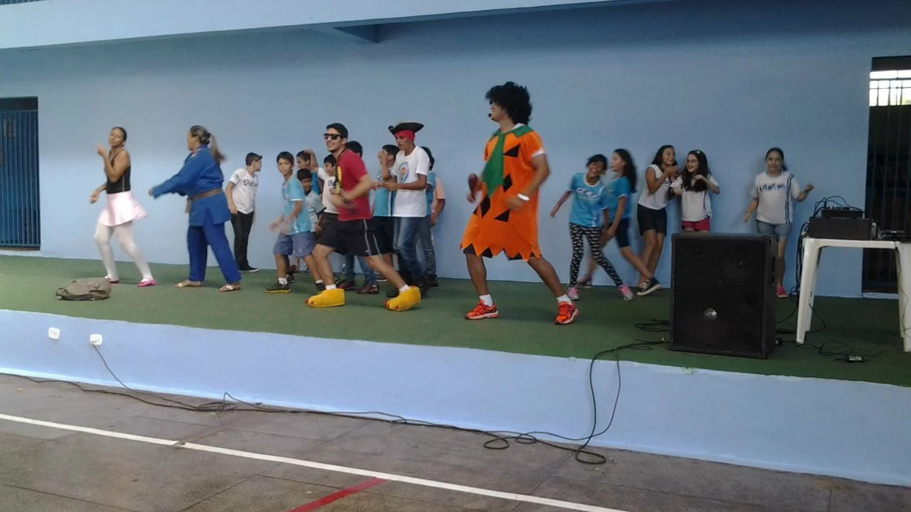PRIMEIRA SEMANA DE AULA - ESCOLA EM MOVIMENTO...