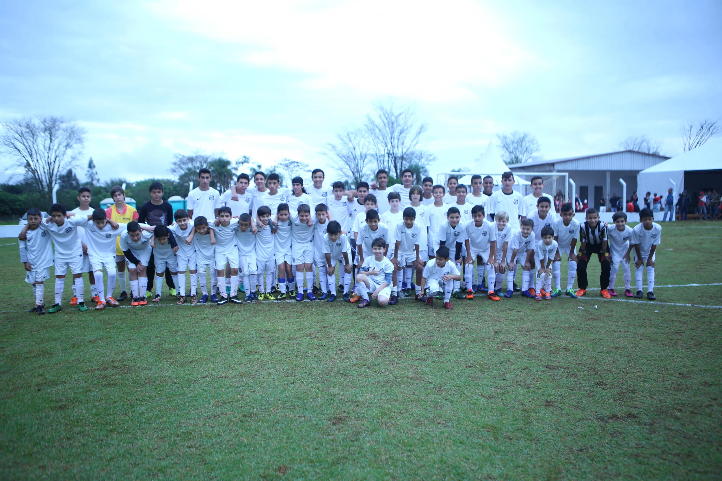 Escolinha Santos Meninos da Vila CEART- Peneirada Escolinha Santos Meninos da Vila CEART- Peneirada