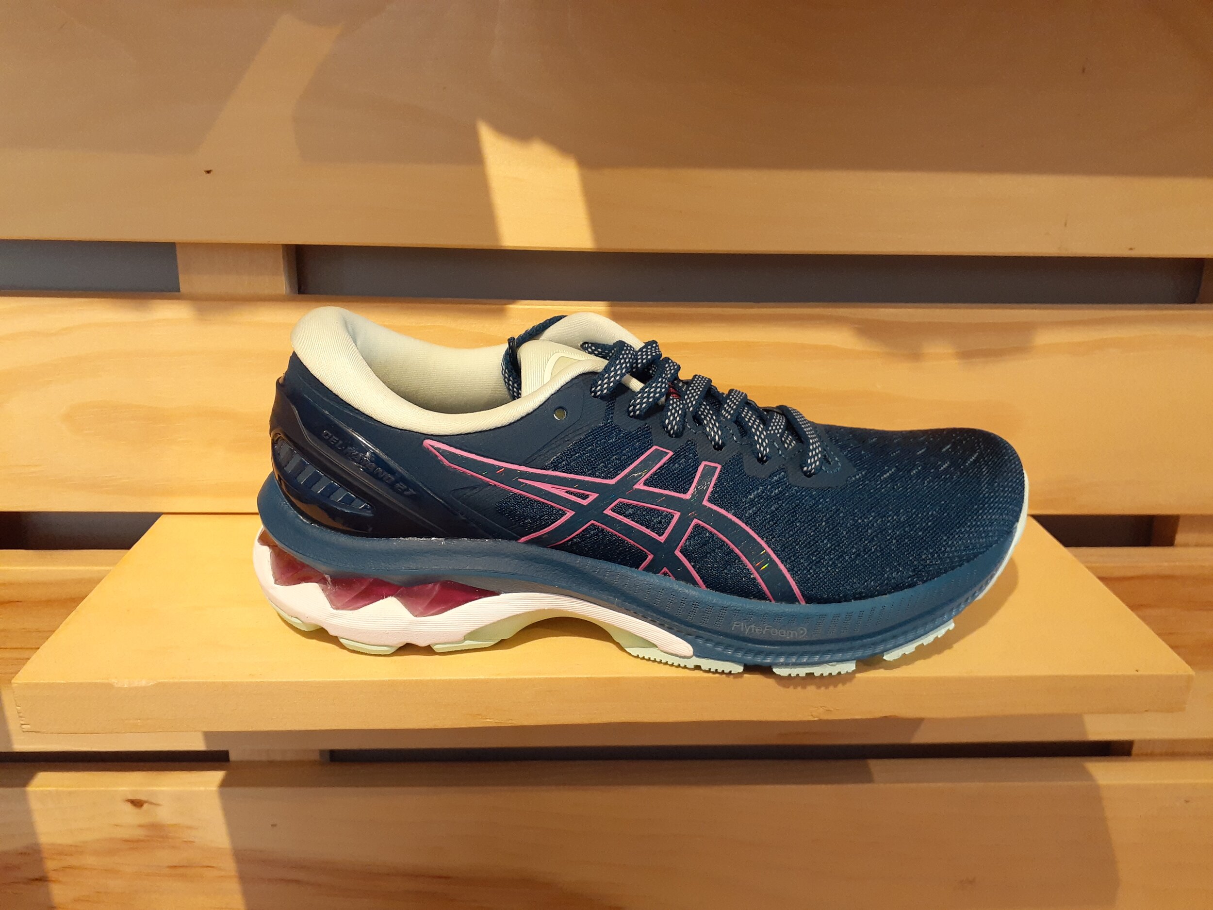 asics womens 2a width