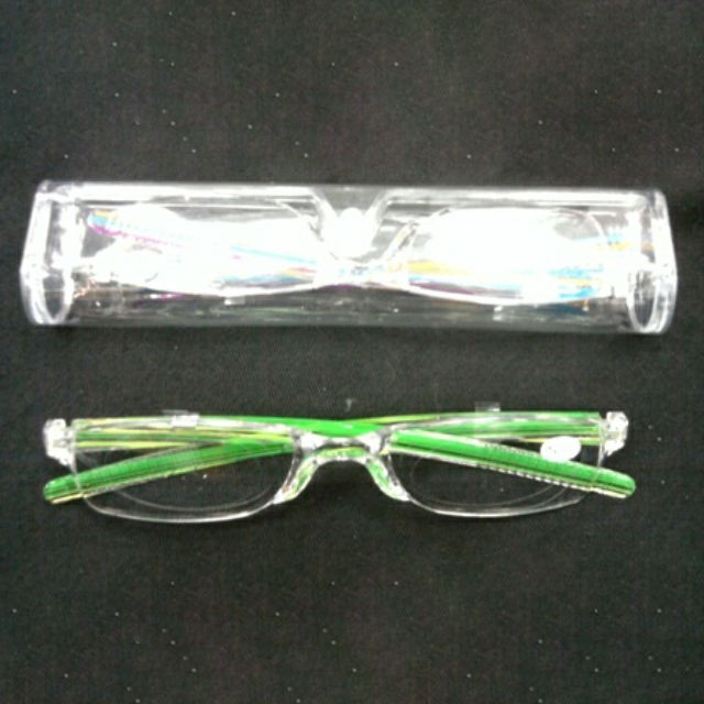 where to buy reading glasses in singapore