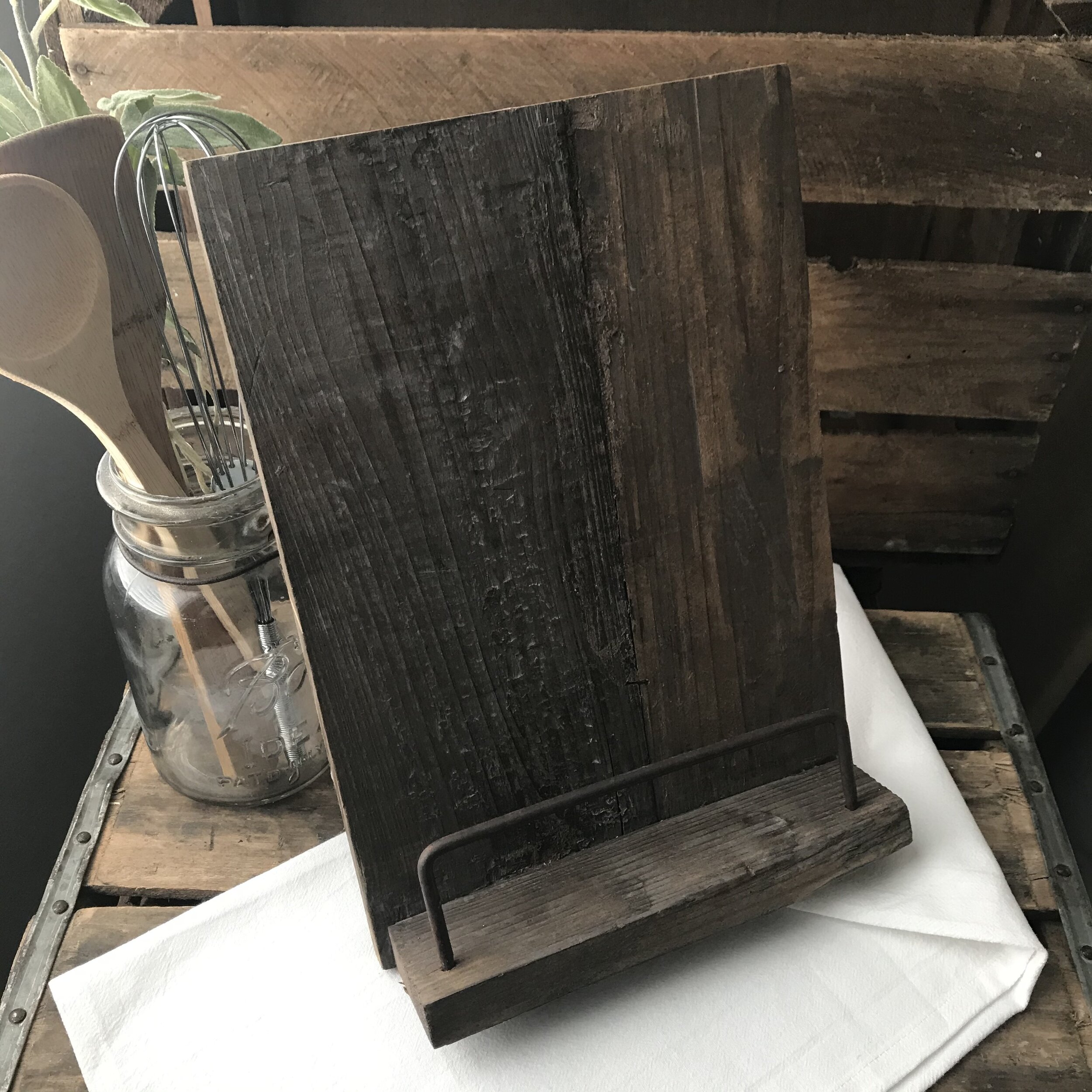 Park Hill Aged Wooden Cookbook Stand