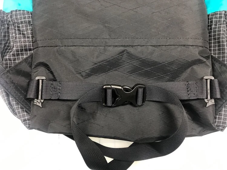 backpack with removable hip belt