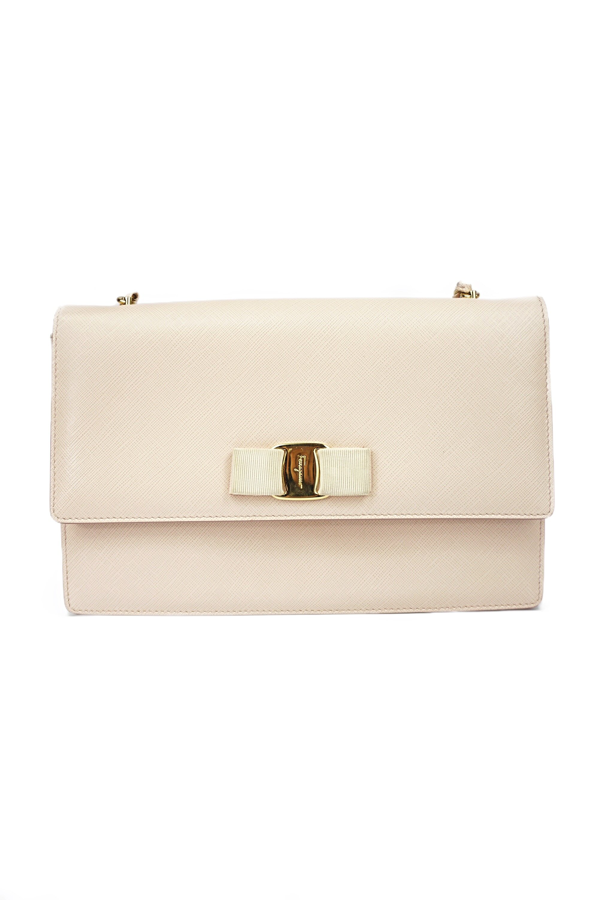 ferragamo medium vara bow shoulder bag