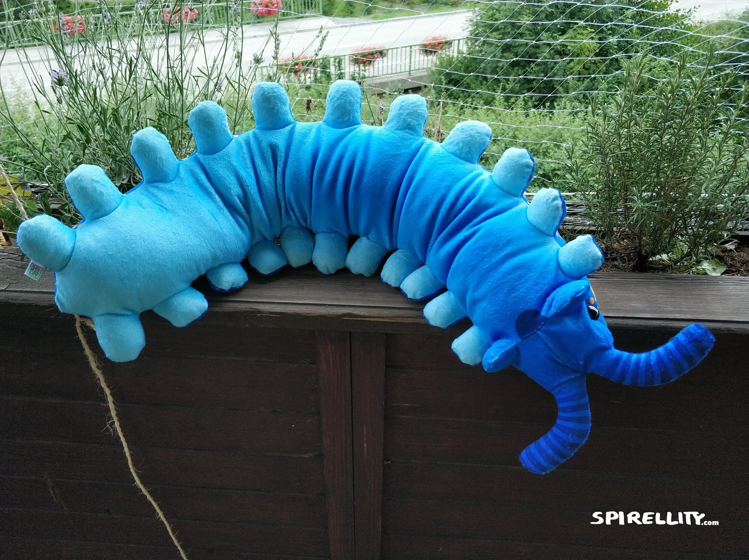 worm plushie