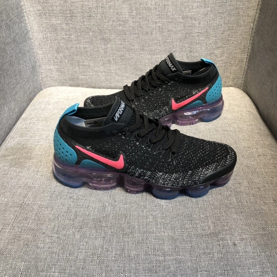 vapormax 2 hot punch