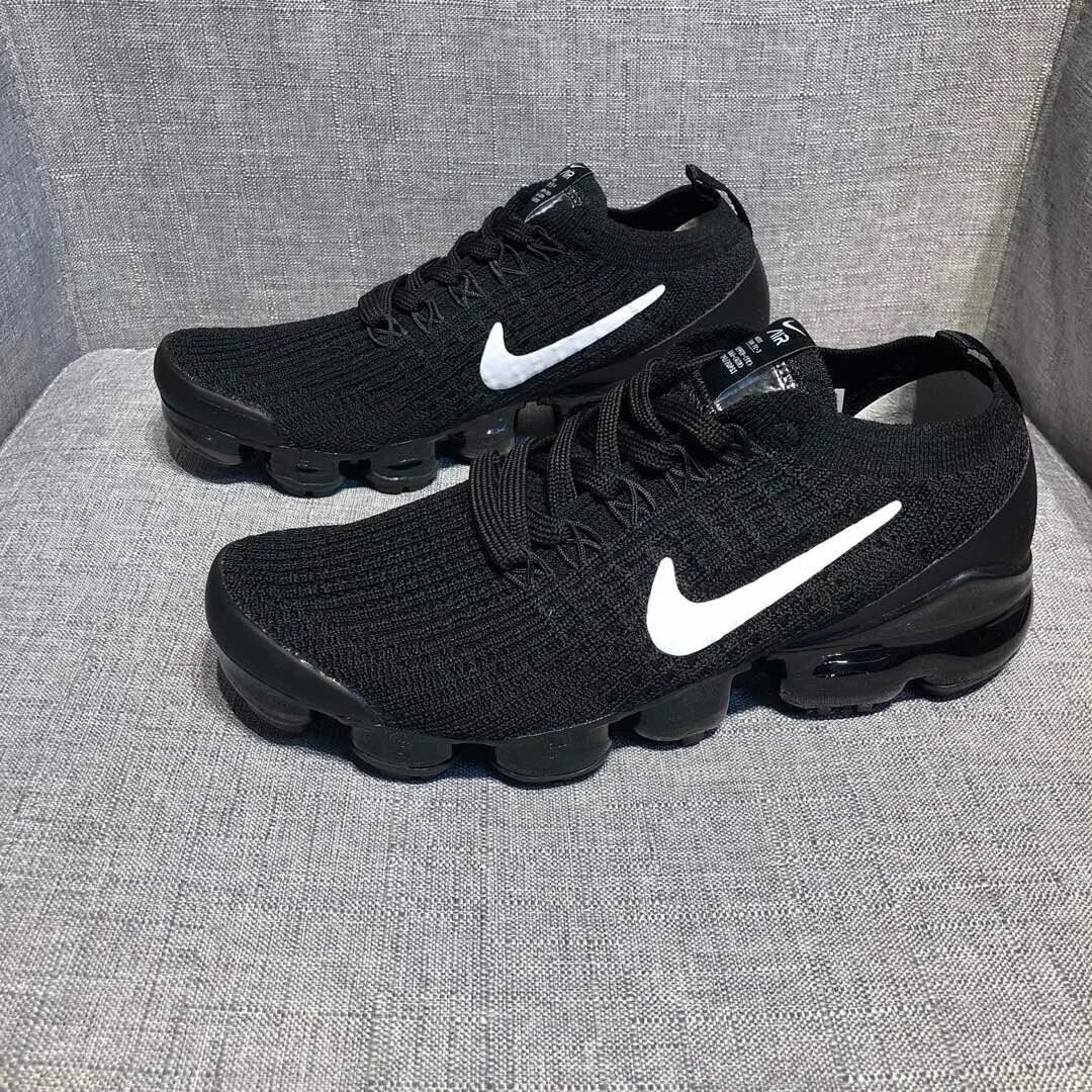 nike vapormax black with white tick