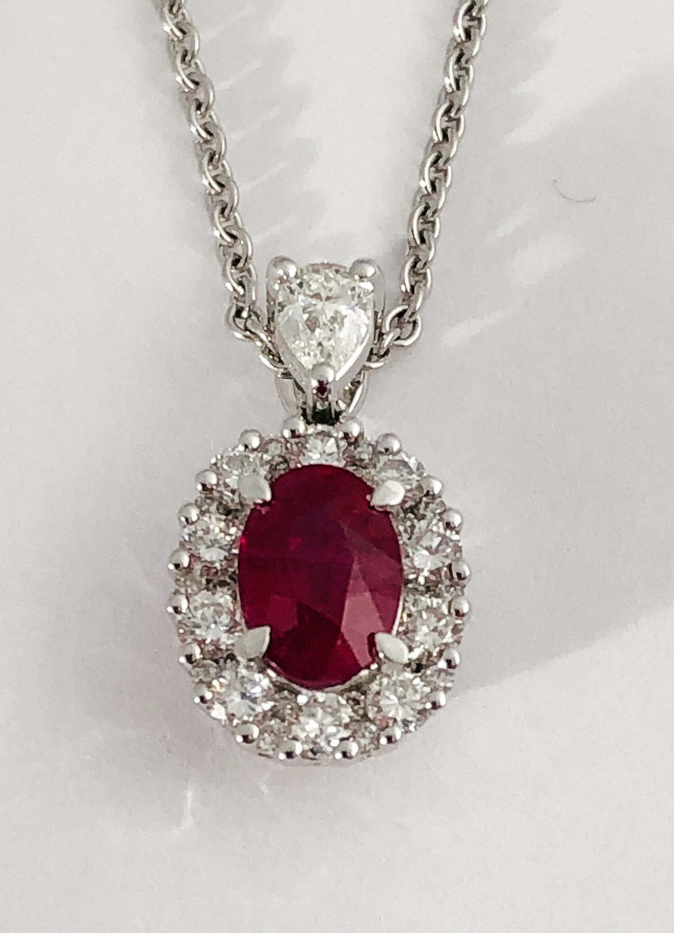 Ruby pendant with diamonds outlet