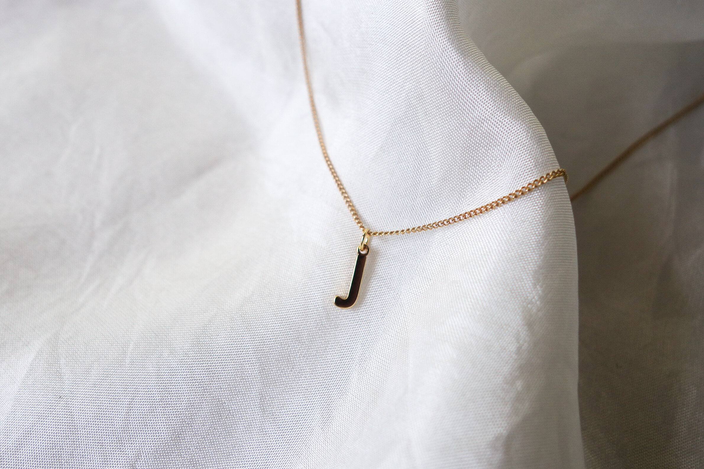 INITIAL NECKLACE — Minimum Jewellery