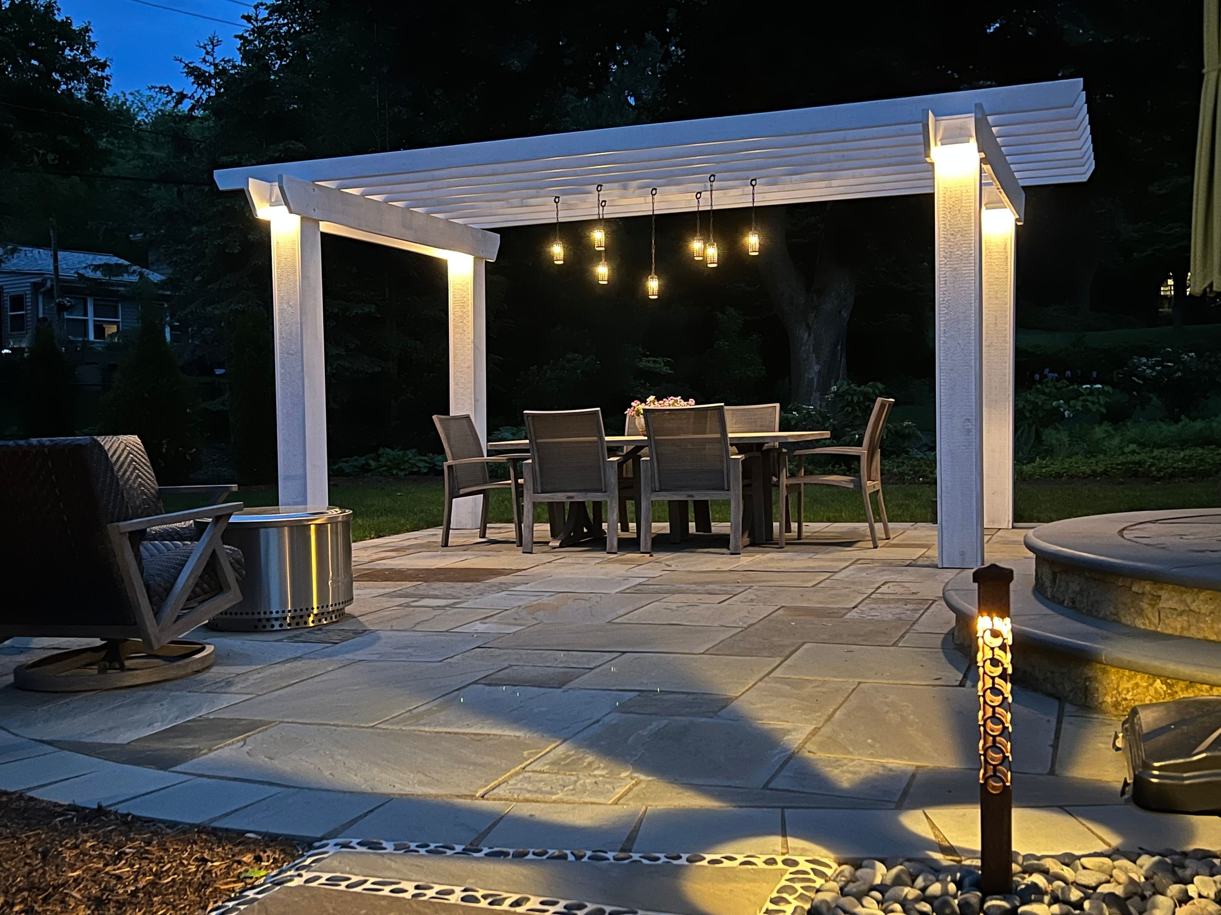 Enlist the Help of Premier 景观 Companies to Bring Your Outdoor Space to Life in the Waunakee and 麦迪逊, WI领域